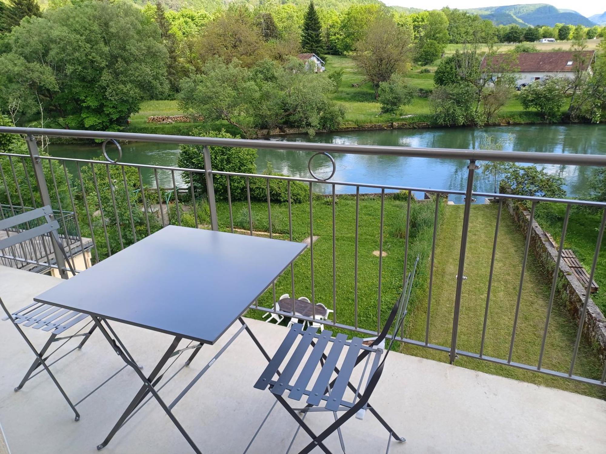 Maison De Vacances - Vue Panoramique Riviere 오르난스 외부 사진