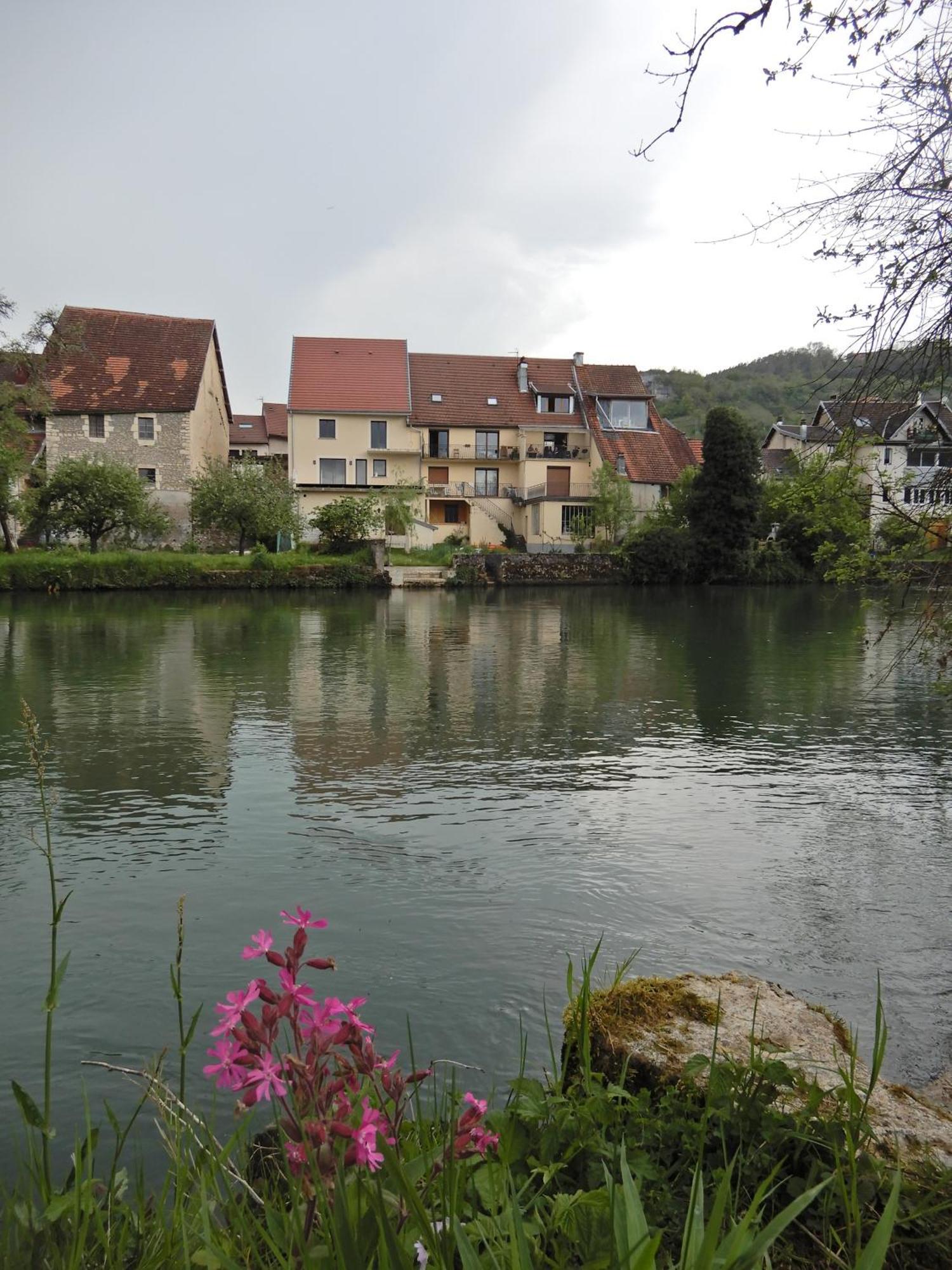 Maison De Vacances - Vue Panoramique Riviere 오르난스 외부 사진